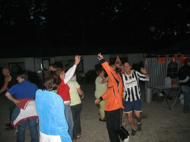 6KAMP 2006 Dorpshuis Vierhouten (Oranje/ijsvereniging)